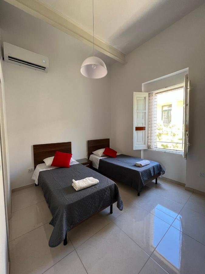 Room With Private Bathroom Sliema Exterior foto